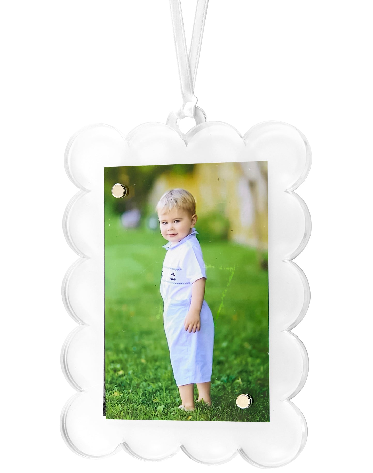 DOUBLE-SIDED SCALLOP ORNAMENT - CLEAR