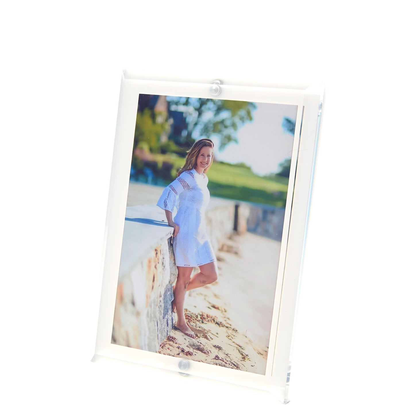 White Acrylic 4" x 6" Beveled Frame